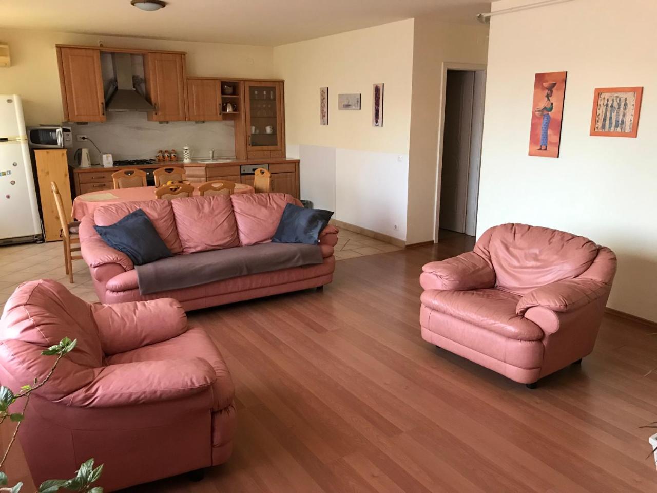 Lotusz Apartments In Ньїредьгаза Екстер'єр фото