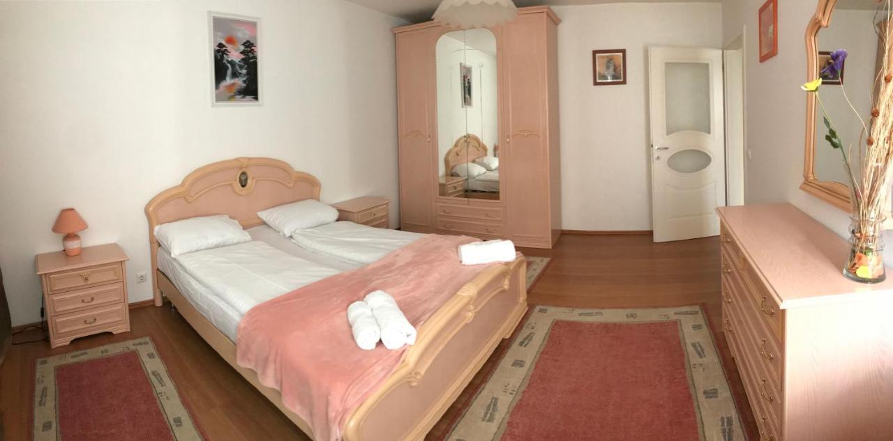 Lotusz Apartments In Ньїредьгаза Екстер'єр фото
