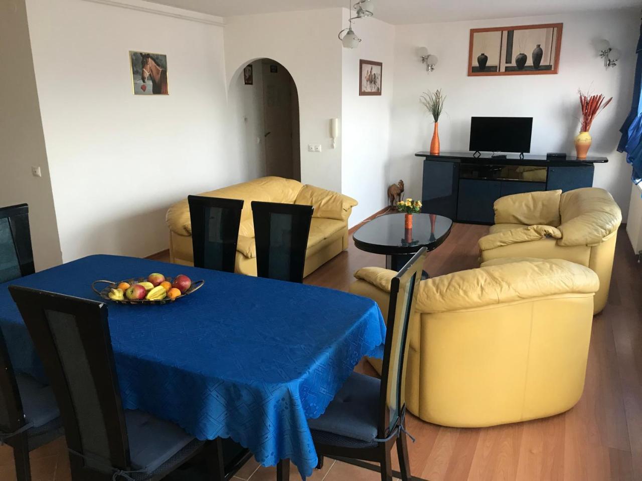 Lotusz Apartments In Ньїредьгаза Екстер'єр фото