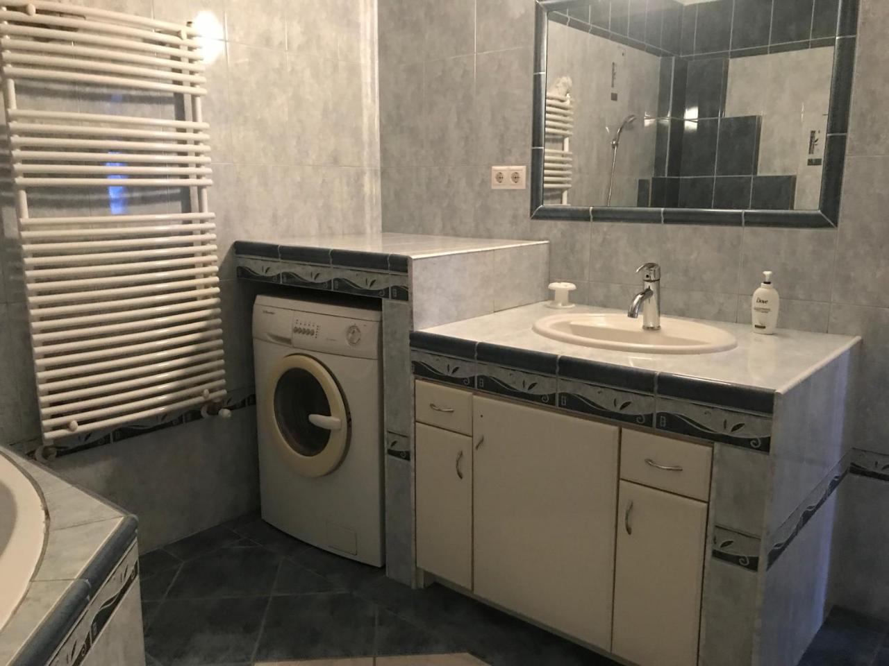 Lotusz Apartments In Ньїредьгаза Екстер'єр фото