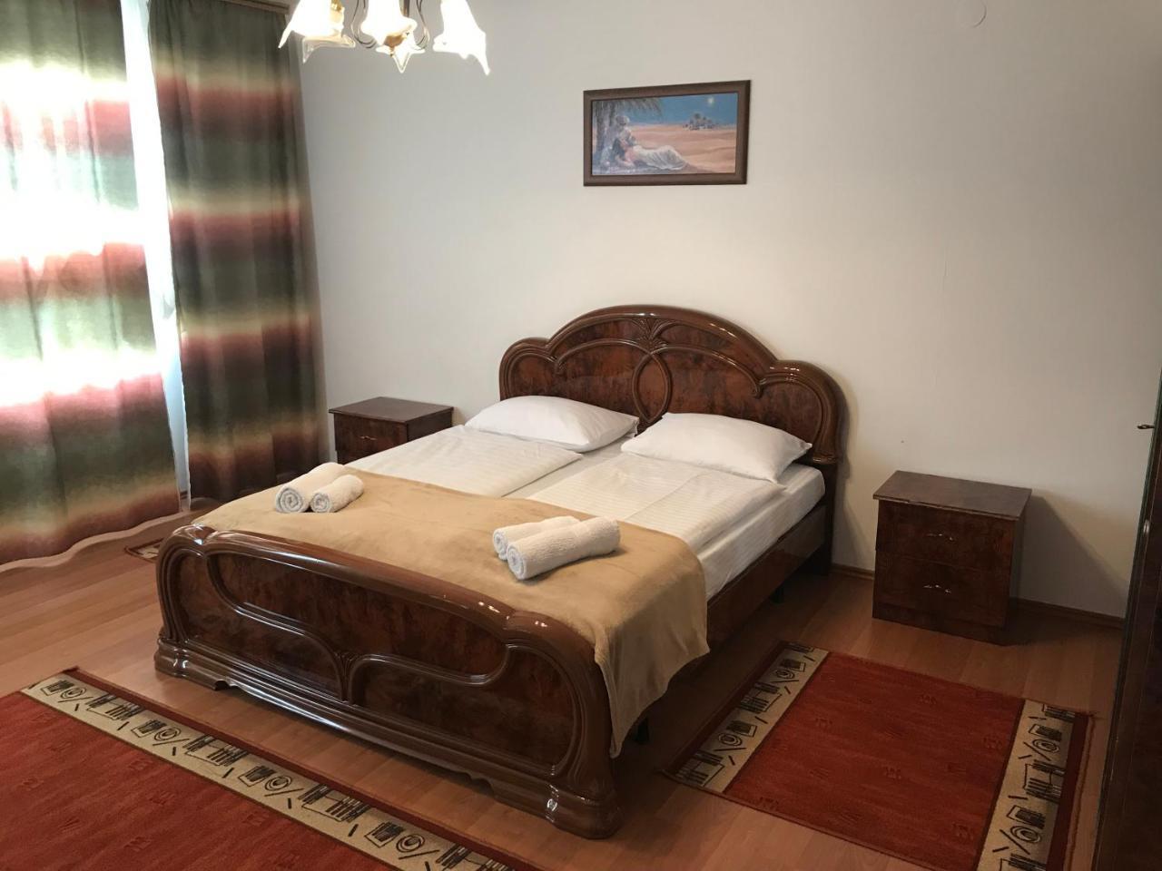 Lotusz Apartments In Ньїредьгаза Екстер'єр фото
