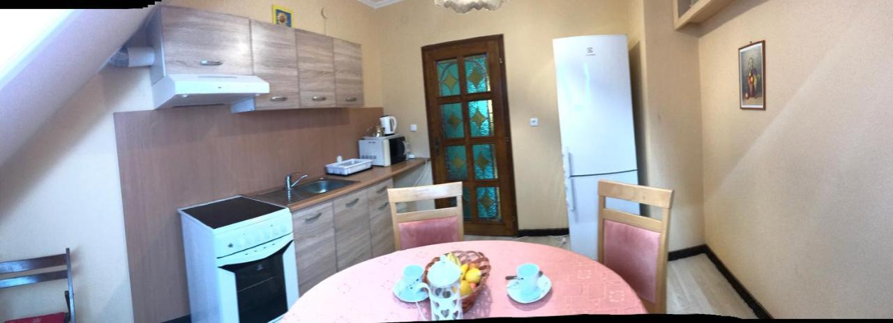 Lotusz Apartments In Ньїредьгаза Екстер'єр фото