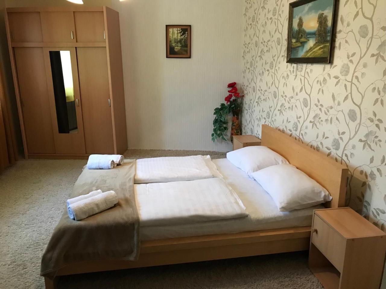 Lotusz Apartments In Ньїредьгаза Екстер'єр фото